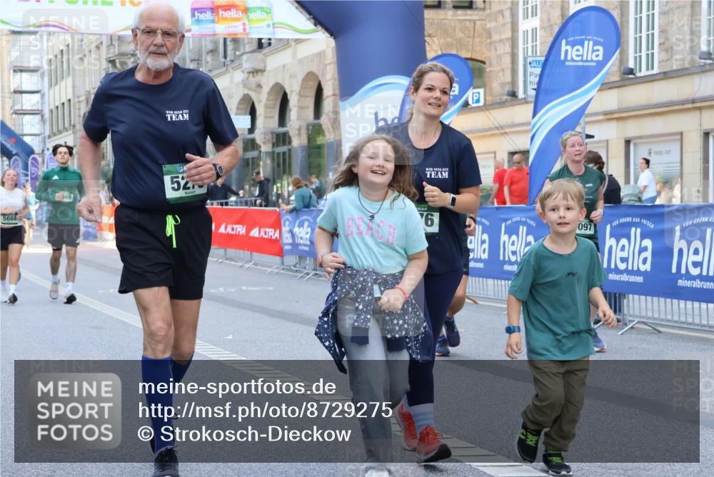 07.09.2025 - BARMER Alsterlauf Strokosch-Dieckow http://msf.ph/oto/8729275 07.09.2025 10:28:18 Ziel 2485, 2714, 4688, 4689, 4804, 5222, 5755, 5985 meine-sportfotos.de