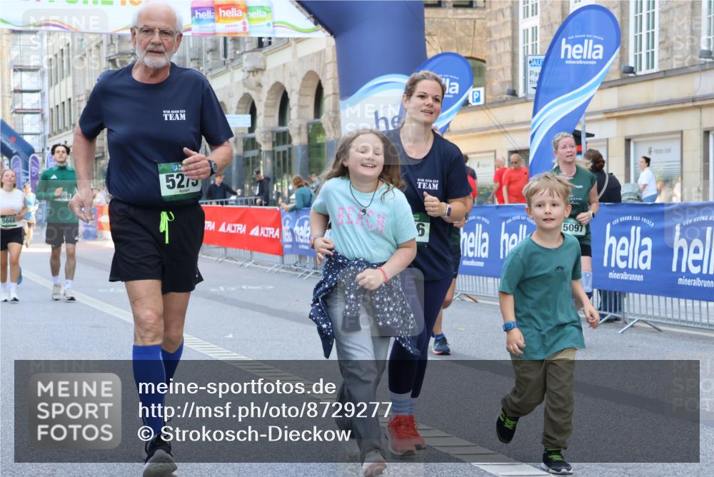 07.09.2025 - BARMER Alsterlauf Strokosch-Dieckow http://msf.ph/oto/8729277 07.09.2025 10:28:18 Ziel 2485, 2714, 4688, 4689, 4804, 5222, 5755, 5985 meine-sportfotos.de