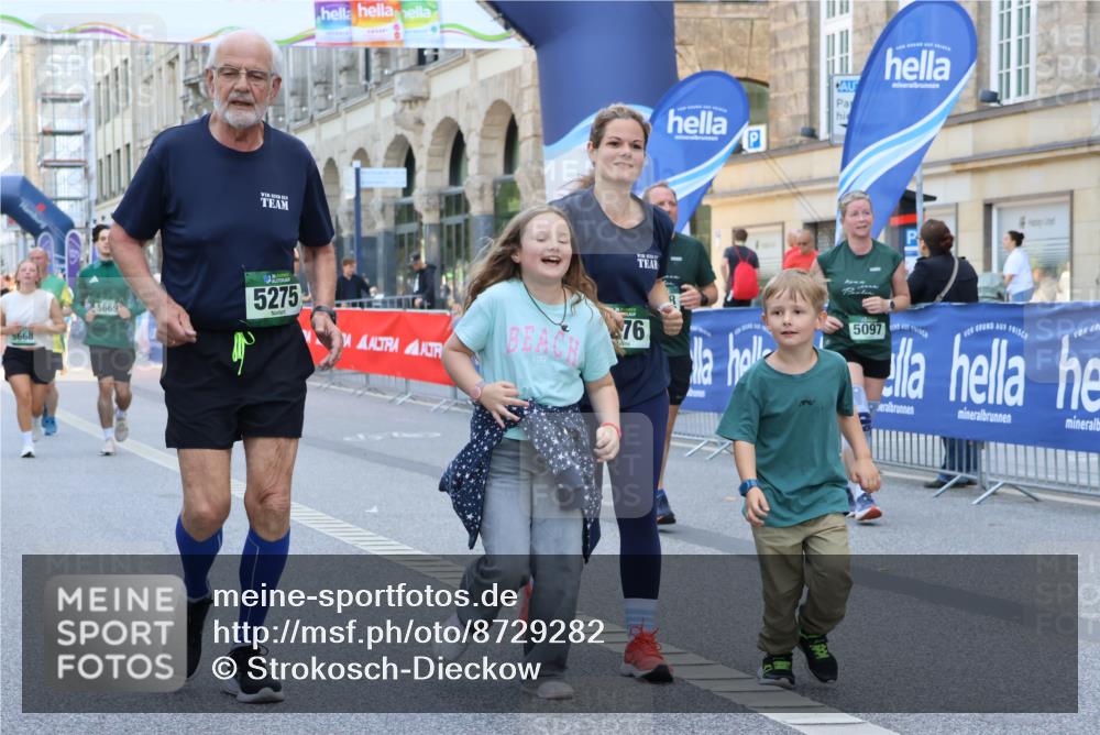 07.09.2025 - BARMER Alsterlauf Strokosch-Dieckow http://msf.ph/oto/8729282 07.09.2025 10:28:18 Ziel 2485, 2714, 4688, 4689, 4804, 5222, 5755, 5985 meine-sportfotos.de