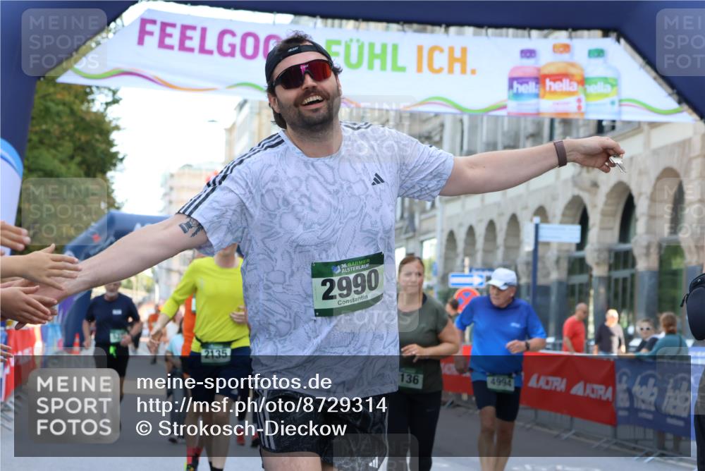 07.09.2025 - BARMER Alsterlauf Strokosch-Dieckow http://msf.ph/oto/8729314 07.09.2025 10:28:09 Ziel 2052, 2714, 2848, 4688, 4689, 5222, 5755, 5985, 6111, 6112, 6346 meine-sportfotos.de