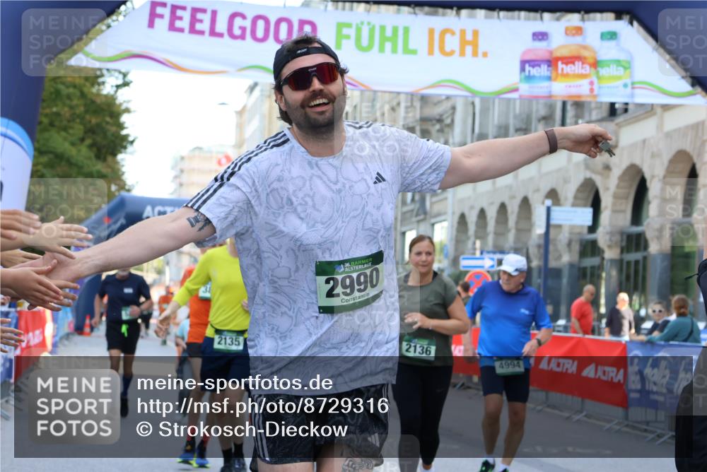 07.09.2025 - BARMER Alsterlauf Strokosch-Dieckow http://msf.ph/oto/8729316 07.09.2025 10:28:09 Ziel 2052, 2714, 2848, 4688, 4689, 5222, 5755, 5985, 6111, 6112, 6346 meine-sportfotos.de