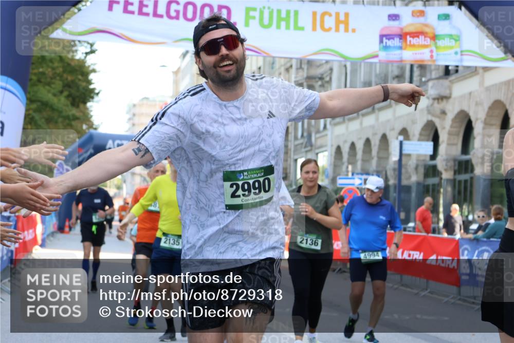 07.09.2025 - BARMER Alsterlauf Strokosch-Dieckow http://msf.ph/oto/8729318 07.09.2025 10:28:09 Ziel 2052, 2714, 2848, 4688, 4689, 5222, 5755, 5985, 6111, 6112, 6346 meine-sportfotos.de