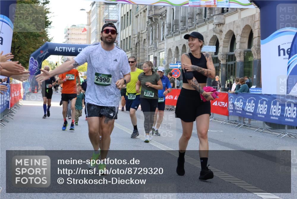 07.09.2025 - BARMER Alsterlauf Strokosch-Dieckow http://msf.ph/oto/8729320 07.09.2025 10:28:07 Ziel 2052, 2714, 2848, 4688, 4689, 5222, 5755, 5985, 6111, 6112, 6346 meine-sportfotos.de
