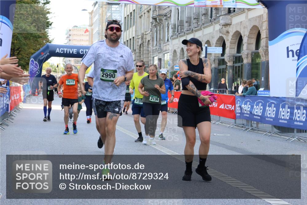 07.09.2025 - BARMER Alsterlauf Strokosch-Dieckow http://msf.ph/oto/8729324 07.09.2025 10:28:07 Ziel 2052, 2714, 2848, 4688, 4689, 5222, 5755, 5985, 6111, 6112, 6346 meine-sportfotos.de