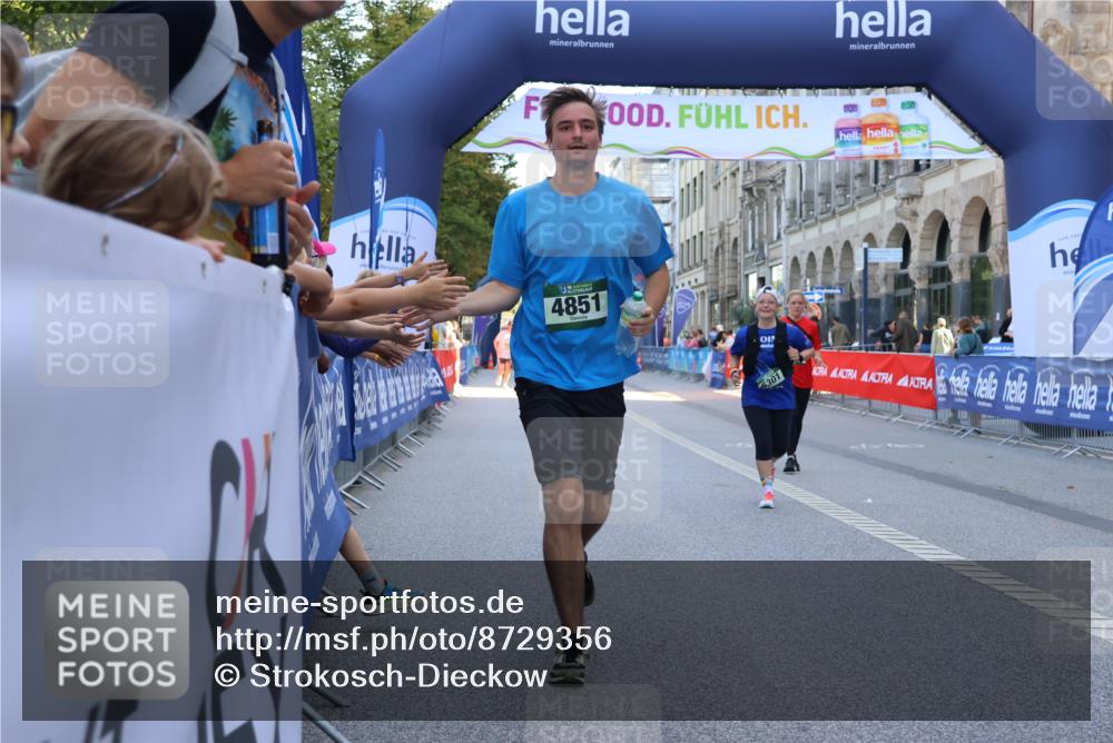 07.09.2025 - BARMER Alsterlauf Strokosch-Dieckow http://msf.ph/oto/8729356 07.09.2025 10:27:49 Ziel 2069, 2070, 2771, 3508, 5097, 5098, 5668, 5669, 6224 meine-sportfotos.de