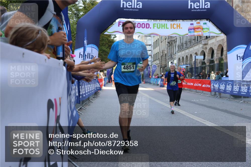 07.09.2025 - BARMER Alsterlauf Strokosch-Dieckow http://msf.ph/oto/8729358 07.09.2025 10:27:48 Ziel 2069, 2070, 2771, 3508, 5097, 5098, 5668, 5669, 6224 meine-sportfotos.de