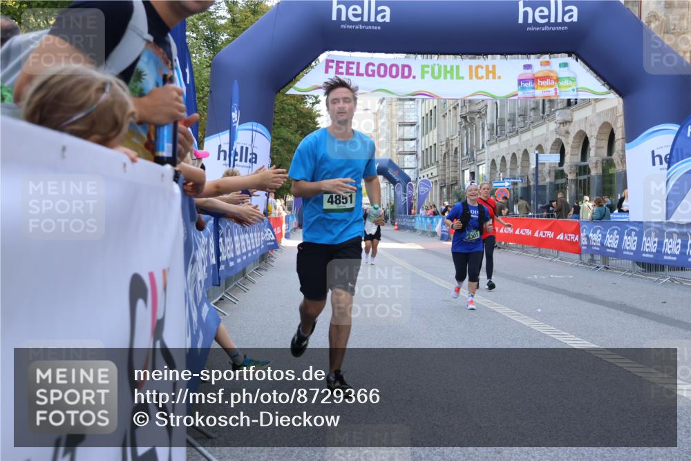 07.09.2025 - BARMER Alsterlauf Strokosch-Dieckow http://msf.ph/oto/8729366 07.09.2025 10:27:48 Ziel 2069, 2070, 2771, 3508, 5097, 5098, 5668, 5669, 6224 meine-sportfotos.de