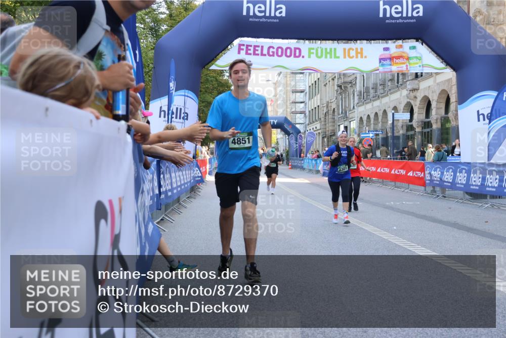 07.09.2025 - BARMER Alsterlauf Strokosch-Dieckow http://msf.ph/oto/8729370 07.09.2025 10:27:48 Ziel 2069, 2070, 2771, 3508, 5097, 5098, 5668, 5669, 6224 meine-sportfotos.de