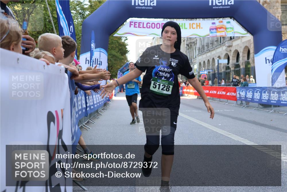 07.09.2025 - BARMER Alsterlauf Strokosch-Dieckow http://msf.ph/oto/8729372 07.09.2025 10:27:45 Ziel 2069, 2070, 2771, 3508, 5097, 5098, 5668, 5669, 6224 meine-sportfotos.de
