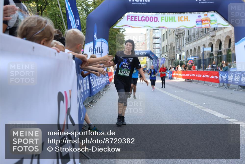 07.09.2025 - BARMER Alsterlauf Strokosch-Dieckow http://msf.ph/oto/8729382 07.09.2025 10:27:44 Ziel 2771, 3508, 5097, 5098, 5668, 5669, 6224 meine-sportfotos.de