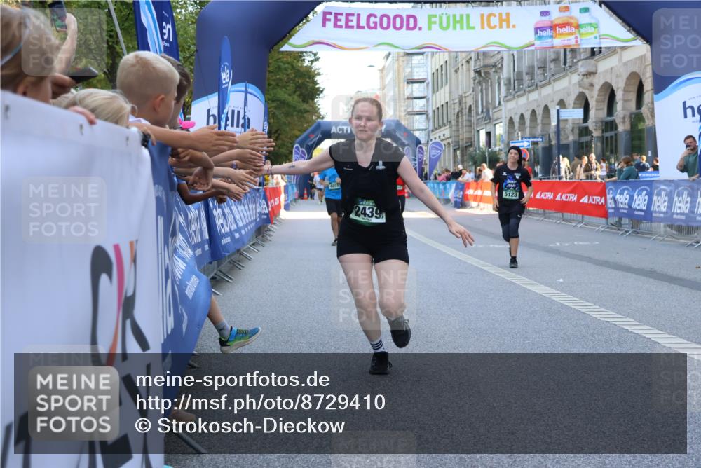 07.09.2025 - BARMER Alsterlauf Strokosch-Dieckow http://msf.ph/oto/8729410 07.09.2025 10:27:40 Ziel 5097, 5098, 5275, 5276, 5668, 5669, 6224 meine-sportfotos.de