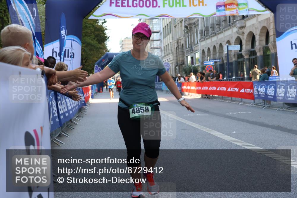 07.09.2025 - BARMER Alsterlauf Strokosch-Dieckow http://msf.ph/oto/8729412 07.09.2025 10:27:29 Ziel 2135, 2136, 2239, 2990, 3746, 4994, 5275, 5276 meine-sportfotos.de