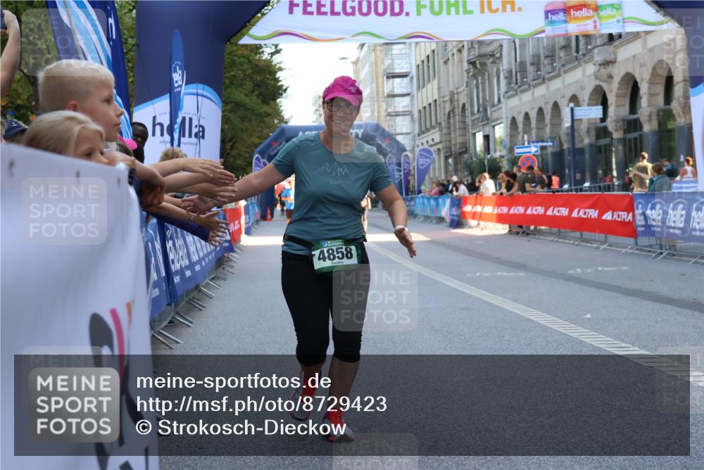 07.09.2025 - BARMER Alsterlauf Strokosch-Dieckow http://msf.ph/oto/8729423 07.09.2025 10:27:28 Ziel 2135, 2136, 2239, 2990, 3746, 4994, 5275, 5276 meine-sportfotos.de