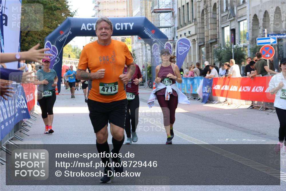 07.09.2025 - BARMER Alsterlauf Strokosch-Dieckow http://msf.ph/oto/8729446 07.09.2025 10:27:19 Ziel 2135, 2136, 2239, 2441, 2990, 3003, 3746, 4994, 5128 meine-sportfotos.de