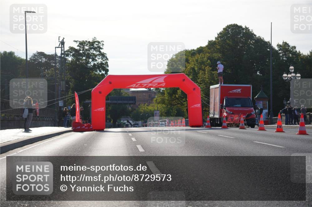 07.09.2025 - BARMER Alsterlauf Yannick Fuchs http://msf.ph/oto/8729573 07.09.2025 08:55:46 Laufen 76 meine-sportfotos.de