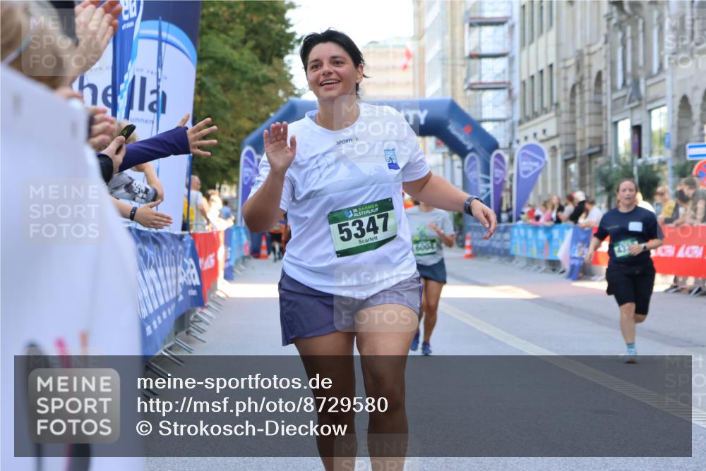 07.09.2025 - BARMER Alsterlauf Strokosch-Dieckow http://msf.ph/oto/8729580 07.09.2025 10:26:54 Ziel 2008, 2439, 6171 meine-sportfotos.de
