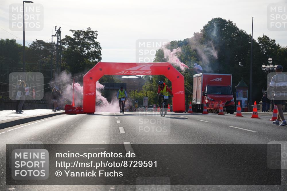 07.09.2025 - BARMER Alsterlauf Yannick Fuchs http://msf.ph/oto/8729591 07.09.2025 08:56:27 Laufen 76 meine-sportfotos.de