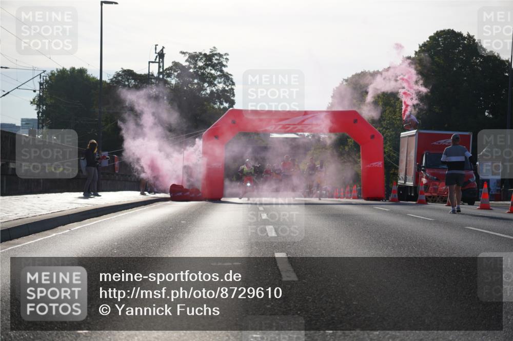07.09.2025 - BARMER Alsterlauf Yannick Fuchs http://msf.ph/oto/8729610 07.09.2025 08:56:33 Laufen  meine-sportfotos.de