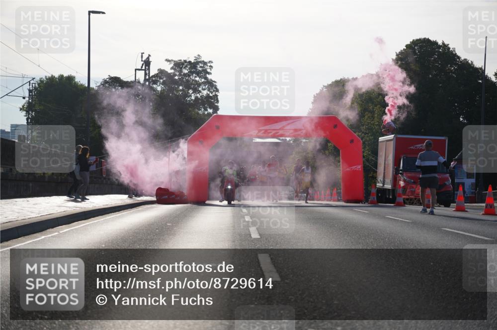 07.09.2025 - BARMER Alsterlauf Yannick Fuchs http://msf.ph/oto/8729614 07.09.2025 08:56:34 Laufen  meine-sportfotos.de