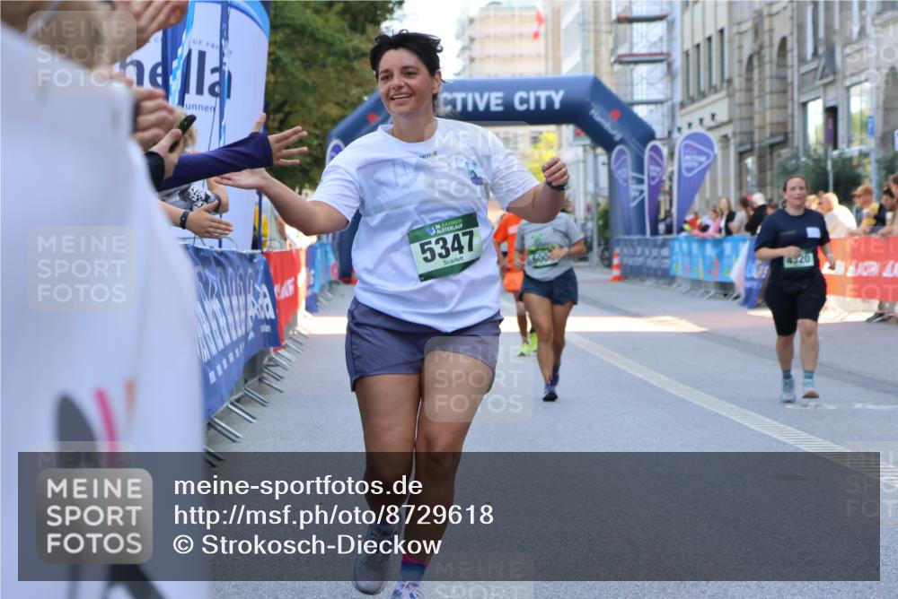 07.09.2025 - BARMER Alsterlauf Strokosch-Dieckow http://msf.ph/oto/8729618 07.09.2025 10:26:53 Ziel 2008, 2439, 4858, 6171 meine-sportfotos.de