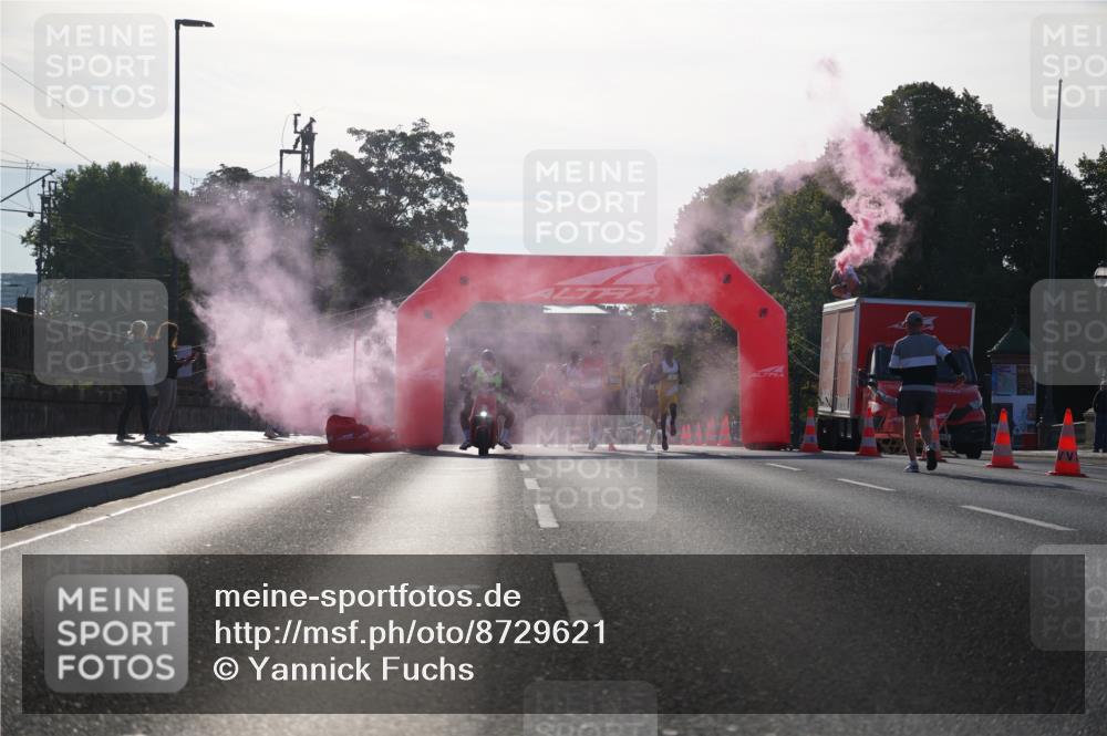 07.09.2025 - BARMER Alsterlauf Yannick Fuchs http://msf.ph/oto/8729621 07.09.2025 08:56:34 Laufen  meine-sportfotos.de