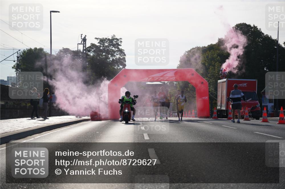 07.09.2025 - BARMER Alsterlauf Yannick Fuchs http://msf.ph/oto/8729627 07.09.2025 08:56:35 Laufen  meine-sportfotos.de