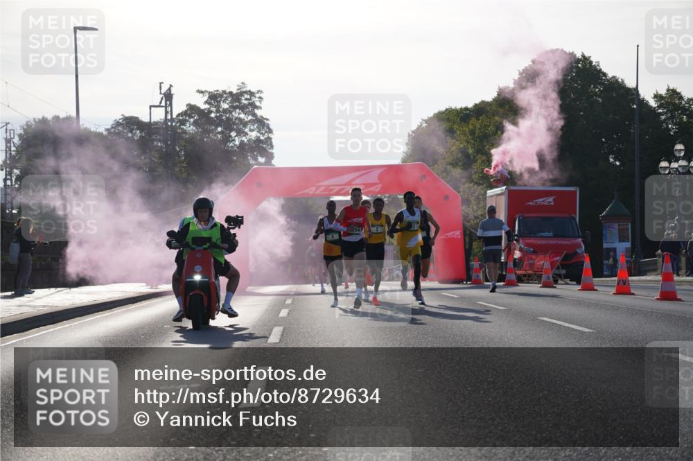 07.09.2025 - BARMER Alsterlauf Yannick Fuchs http://msf.ph/oto/8729634 07.09.2025 08:56:37 Laufen  meine-sportfotos.de