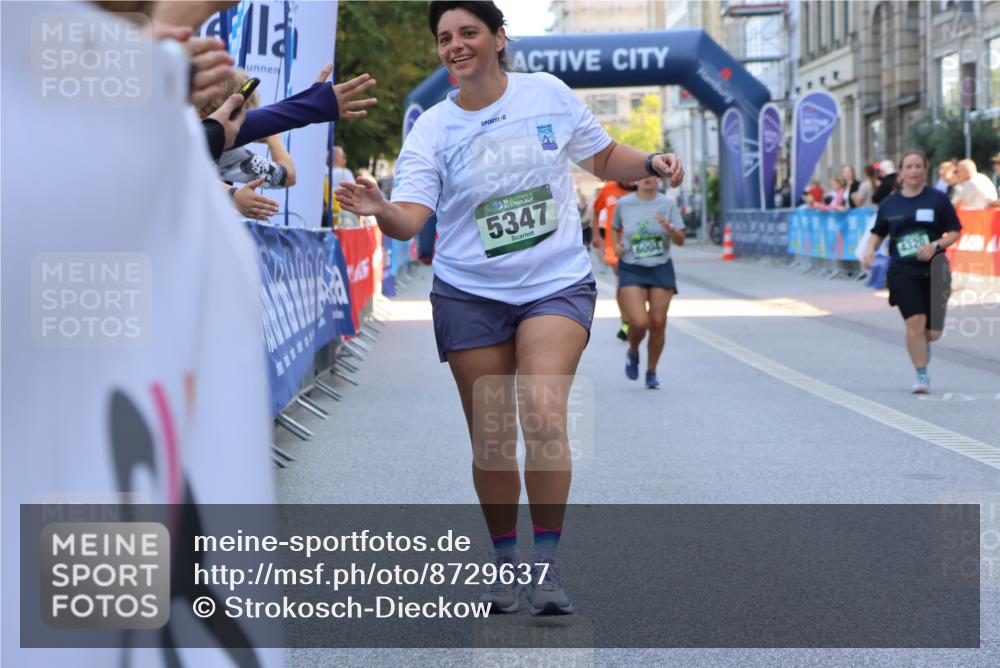 07.09.2025 - BARMER Alsterlauf Strokosch-Dieckow http://msf.ph/oto/8729637 07.09.2025 10:26:53 Ziel 2008, 2439, 4858, 6171 meine-sportfotos.de