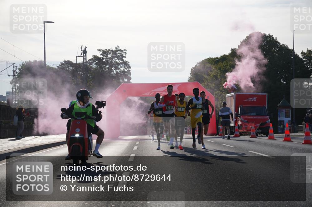 07.09.2025 - BARMER Alsterlauf Yannick Fuchs http://msf.ph/oto/8729644 07.09.2025 08:56:37 Laufen 8354 meine-sportfotos.de