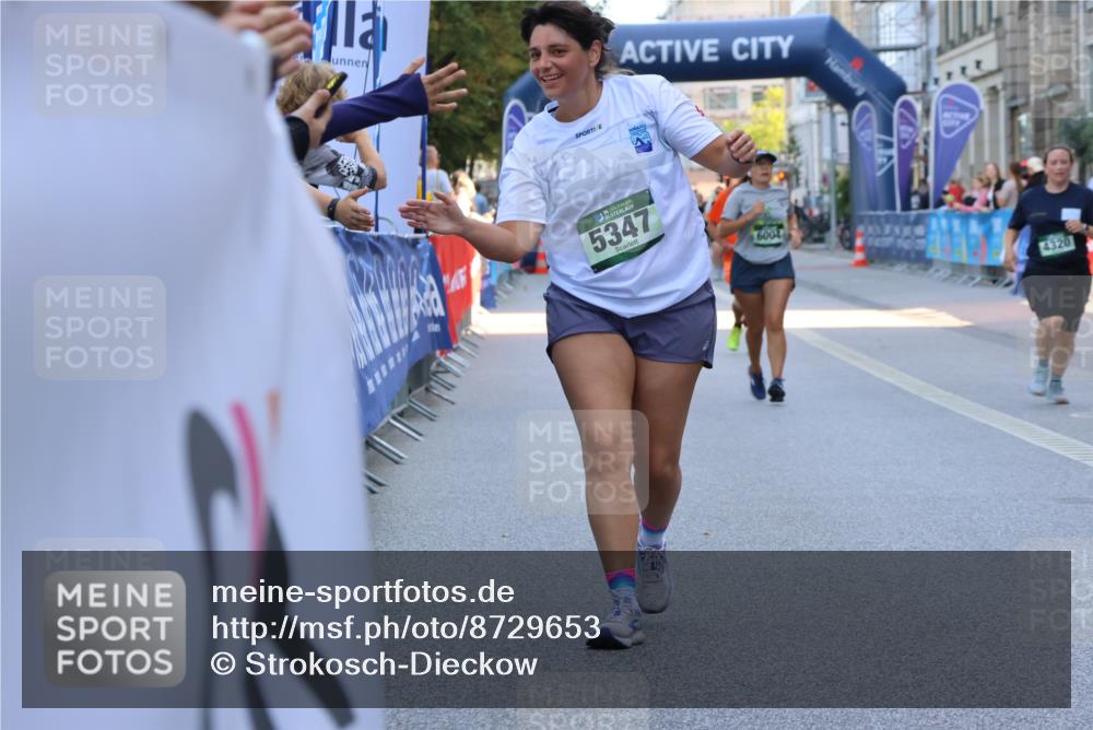 07.09.2025 - BARMER Alsterlauf Strokosch-Dieckow http://msf.ph/oto/8729653 07.09.2025 10:26:53 Ziel 2008, 2439, 4858, 6171 meine-sportfotos.de