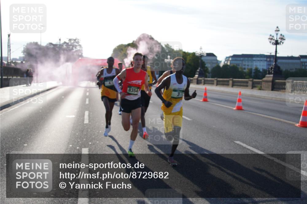 07.09.2025 - BARMER Alsterlauf Yannick Fuchs http://msf.ph/oto/8729682 07.09.2025 08:56:40 Laufen 8354 meine-sportfotos.de