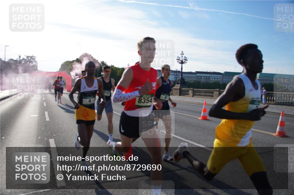 07.09.2025 - BARMER Alsterlauf Yannick Fuchs http://msf.ph/oto/8729690 07.09.2025 08:56:40 Laufen 8153, 8354 meine-sportfotos.de
