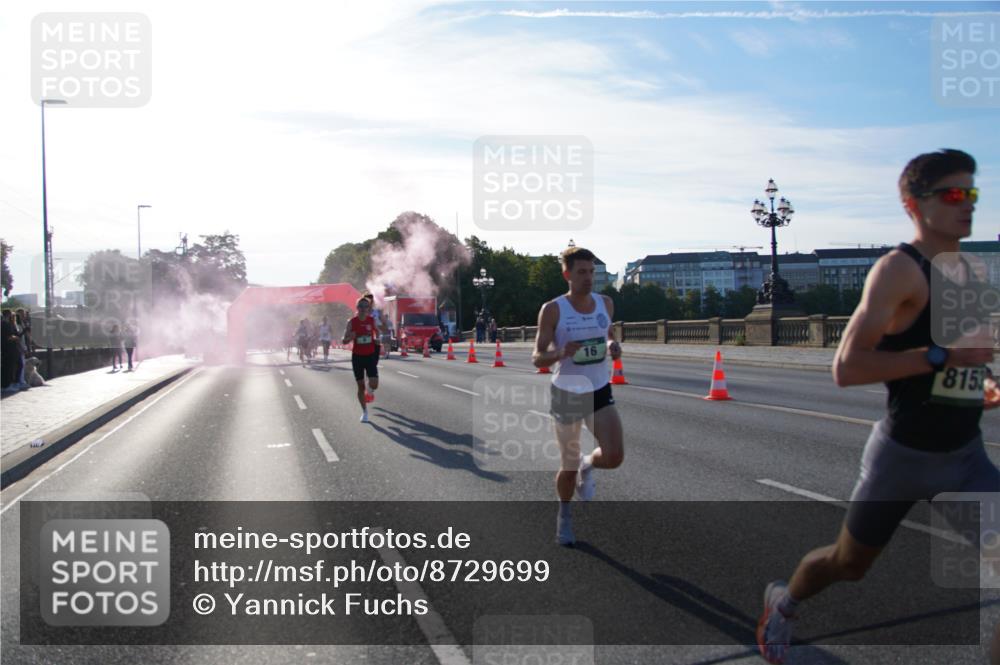 07.09.2025 - BARMER Alsterlauf Yannick Fuchs http://msf.ph/oto/8729699 07.09.2025 08:56:41 Laufen 16, 815 meine-sportfotos.de