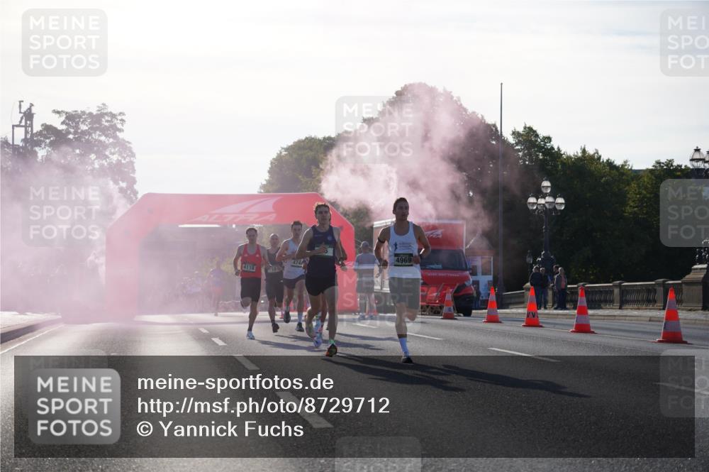 07.09.2025 - BARMER Alsterlauf Yannick Fuchs http://msf.ph/oto/8729712 07.09.2025 08:56:44 Laufen 474, 4118, 4969, 10 meine-sportfotos.de