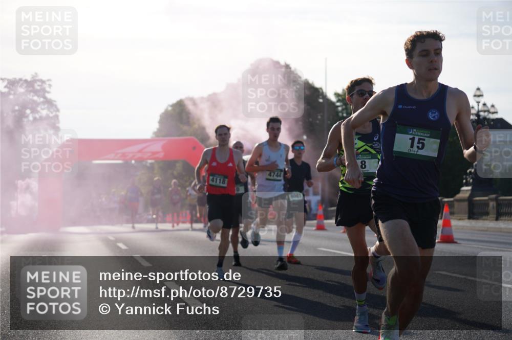 07.09.2025 - BARMER Alsterlauf Yannick Fuchs http://msf.ph/oto/8729735 07.09.2025 08:56:46 Laufen 4118, 4744, 56, 15 meine-sportfotos.de
