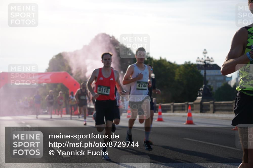 07.09.2025 - BARMER Alsterlauf Yannick Fuchs http://msf.ph/oto/8729744 07.09.2025 08:56:46 Laufen 4118, 4744 meine-sportfotos.de