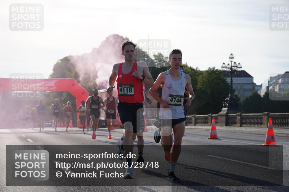 07.09.2025 - BARMER Alsterlauf Yannick Fuchs http://msf.ph/oto/8729748 07.09.2025 08:56:46 Laufen 4370, 3947, 4118, 4744 meine-sportfotos.de