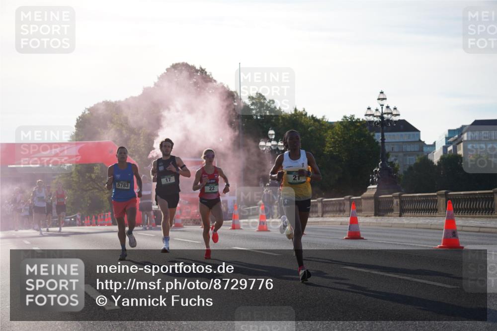 07.09.2025 - BARMER Alsterlauf Yannick Fuchs http://msf.ph/oto/8729776 07.09.2025 08:56:50 Laufen 5783, 17, 22, 21 meine-sportfotos.de