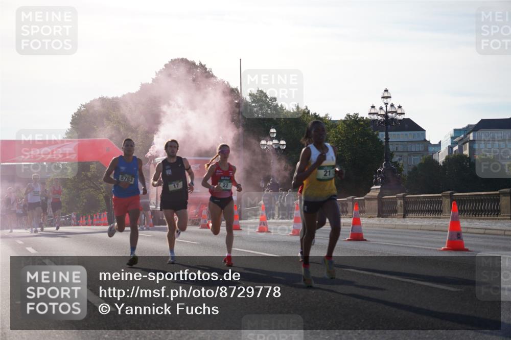 07.09.2025 - BARMER Alsterlauf Yannick Fuchs http://msf.ph/oto/8729778 07.09.2025 08:56:50 Laufen 5783, 17, 22, 21 meine-sportfotos.de