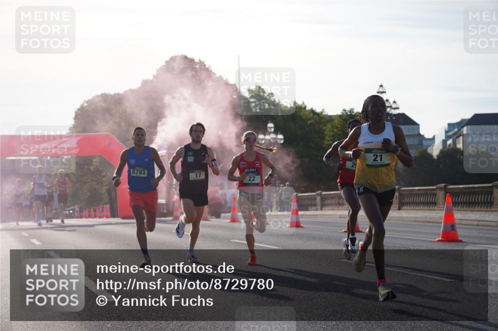 07.09.2025 - BARMER Alsterlauf Yannick Fuchs http://msf.ph/oto/8729780 07.09.2025 08:56:50 Laufen 29, 5783, 17, 22, 21 meine-sportfotos.de