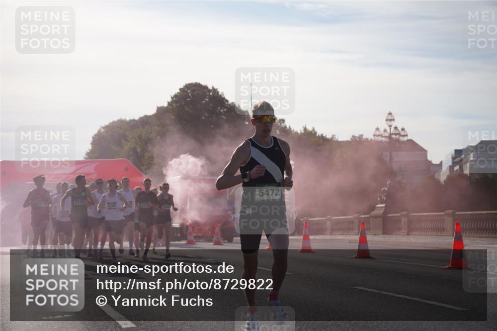 07.09.2025 - BARMER Alsterlauf Yannick Fuchs http://msf.ph/oto/8729822 07.09.2025 08:56:59 Laufen 5742, 3396, 413, 5472 meine-sportfotos.de
