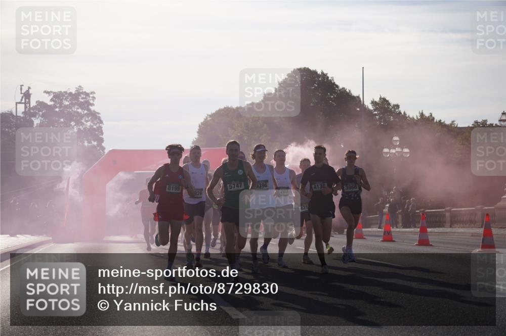 07.09.2025 - BARMER Alsterlauf Yannick Fuchs http://msf.ph/oto/8729830 07.09.2025 08:57:00 Laufen 8199, 5747, 5396, 826, 4132, 203, 3966, 428 meine-sportfotos.de