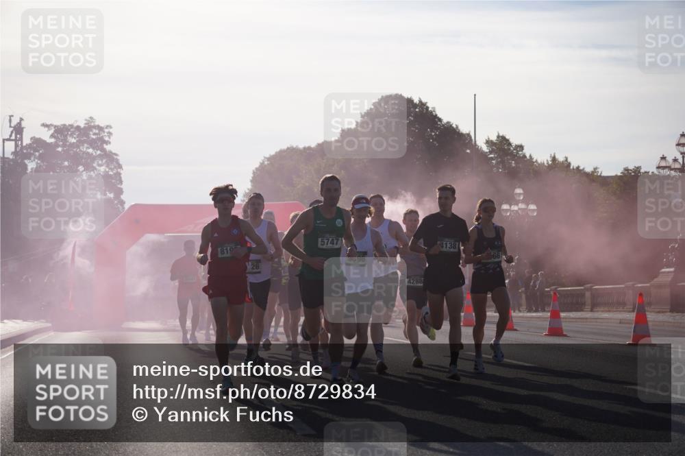 07.09.2025 - BARMER Alsterlauf Yannick Fuchs http://msf.ph/oto/8729834 07.09.2025 08:57:00 Laufen 15641, 819, 5747, 96, 4288, 4138 meine-sportfotos.de
