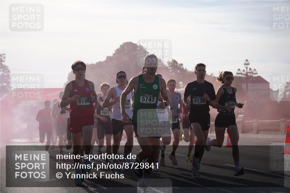 07.09.2025 - BARMER Alsterlauf Yannick Fuchs http://msf.ph/oto/8729841 07.09.2025 08:57:01 Laufen 8199, 4961, 90, 5747, 20, 4288, 4138, 3066 meine-sportfotos.de