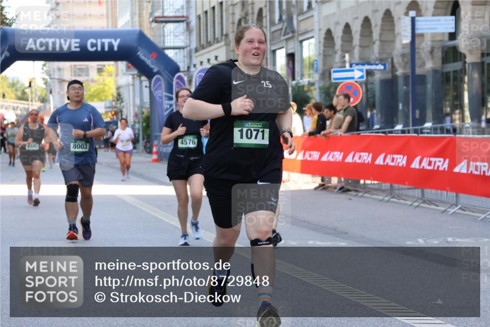 07.09.2025 - BARMER Alsterlauf Strokosch-Dieckow http://msf.ph/oto/8729848 07.09.2025 10:26:34 Ziel 2119, 2179, 3968, 4143, 4144, 4713, 4858, 5327, 8300, 8341 meine-sportfotos.de