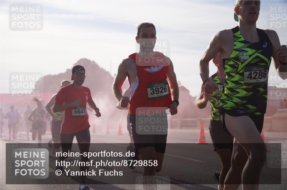 07.09.2025 - BARMER Alsterlauf Yannick Fuchs http://msf.ph/oto/8729858 07.09.2025 08:57:04 Laufen 5641, 39269, 4286 meine-sportfotos.de