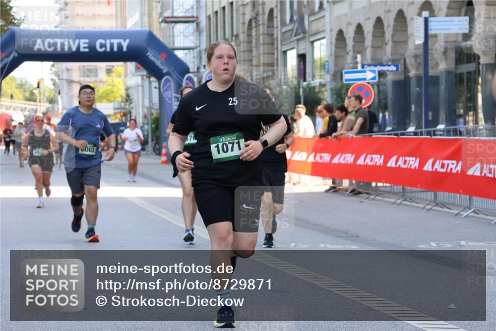 07.09.2025 - BARMER Alsterlauf Strokosch-Dieckow http://msf.ph/oto/8729871 07.09.2025 10:26:34 Ziel 2119, 2179, 3968, 4143, 4144, 4713, 4858, 5327, 8300, 8341 meine-sportfotos.de