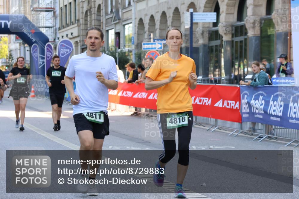 07.09.2025 - BARMER Alsterlauf Strokosch-Dieckow http://msf.ph/oto/8729883 07.09.2025 10:26:30 Ziel 3968, 4143, 4144, 4320, 6004, 8300, 8341 meine-sportfotos.de