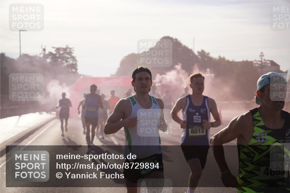 07.09.2025 - BARMER Alsterlauf Yannick Fuchs http://msf.ph/oto/8729894 07.09.2025 08:57:09 Laufen 5687, 8012, 36, 4685 meine-sportfotos.de