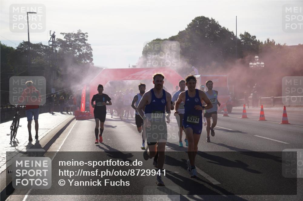 07.09.2025 - BARMER Alsterlauf Yannick Fuchs http://msf.ph/oto/8729941 07.09.2025 08:57:21 Laufen 8247, 5171, 52, 046, 5374 meine-sportfotos.de